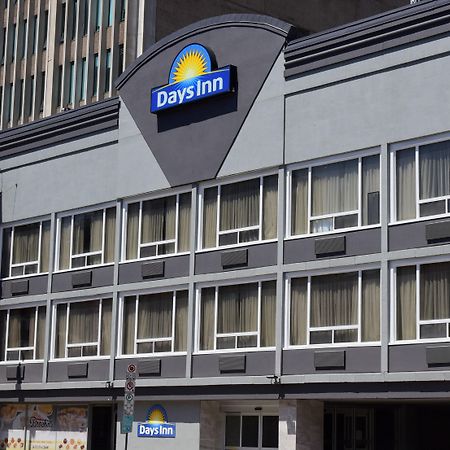 Days Inn By Wyndham Оттава Экстерьер фото